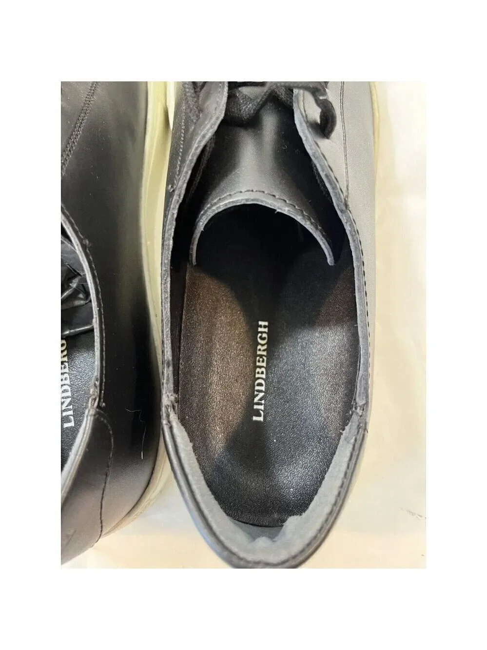 Lindbergh Mens Size 9.5 Black Leather Sneaker Style: 30-92000US